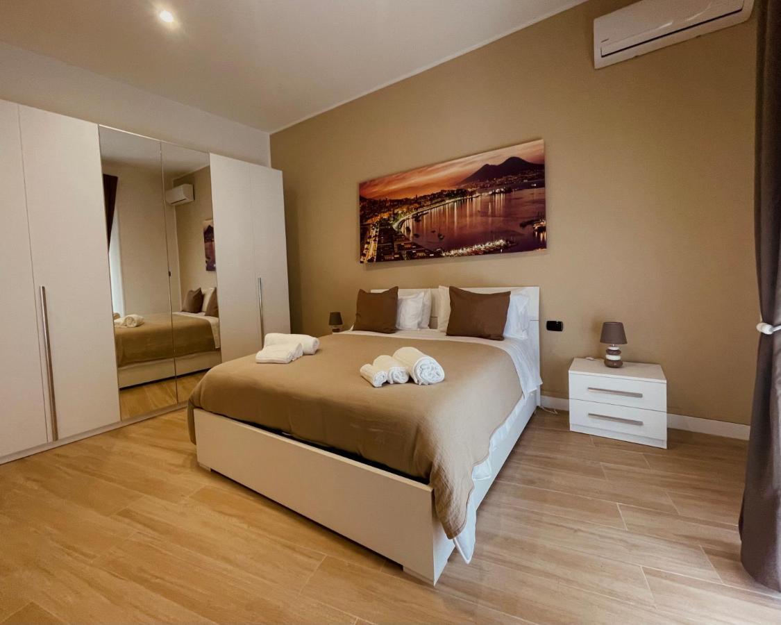 La Suite Di Dante Napoli Exterior photo